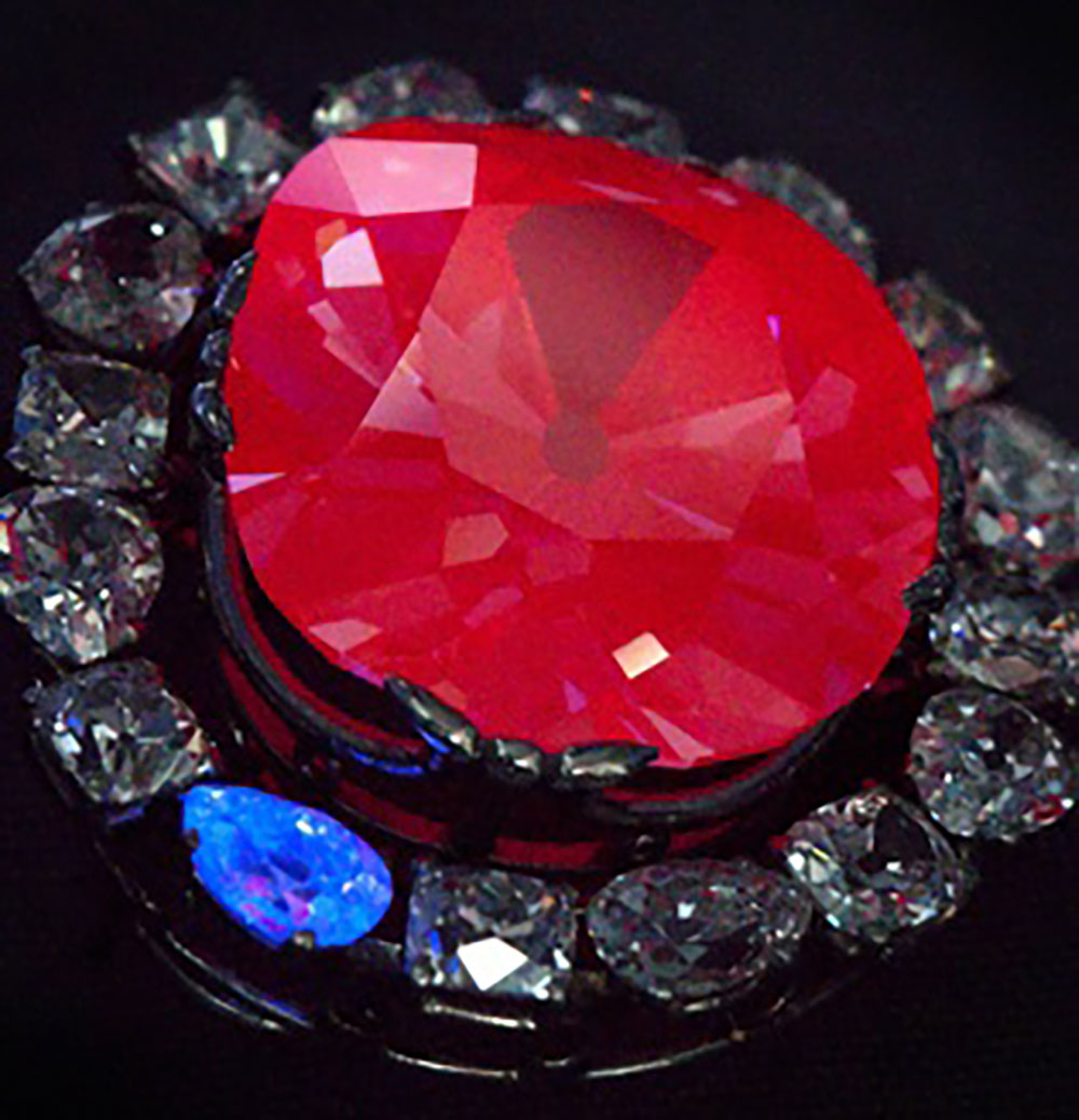 The Hope Diamond under UV light